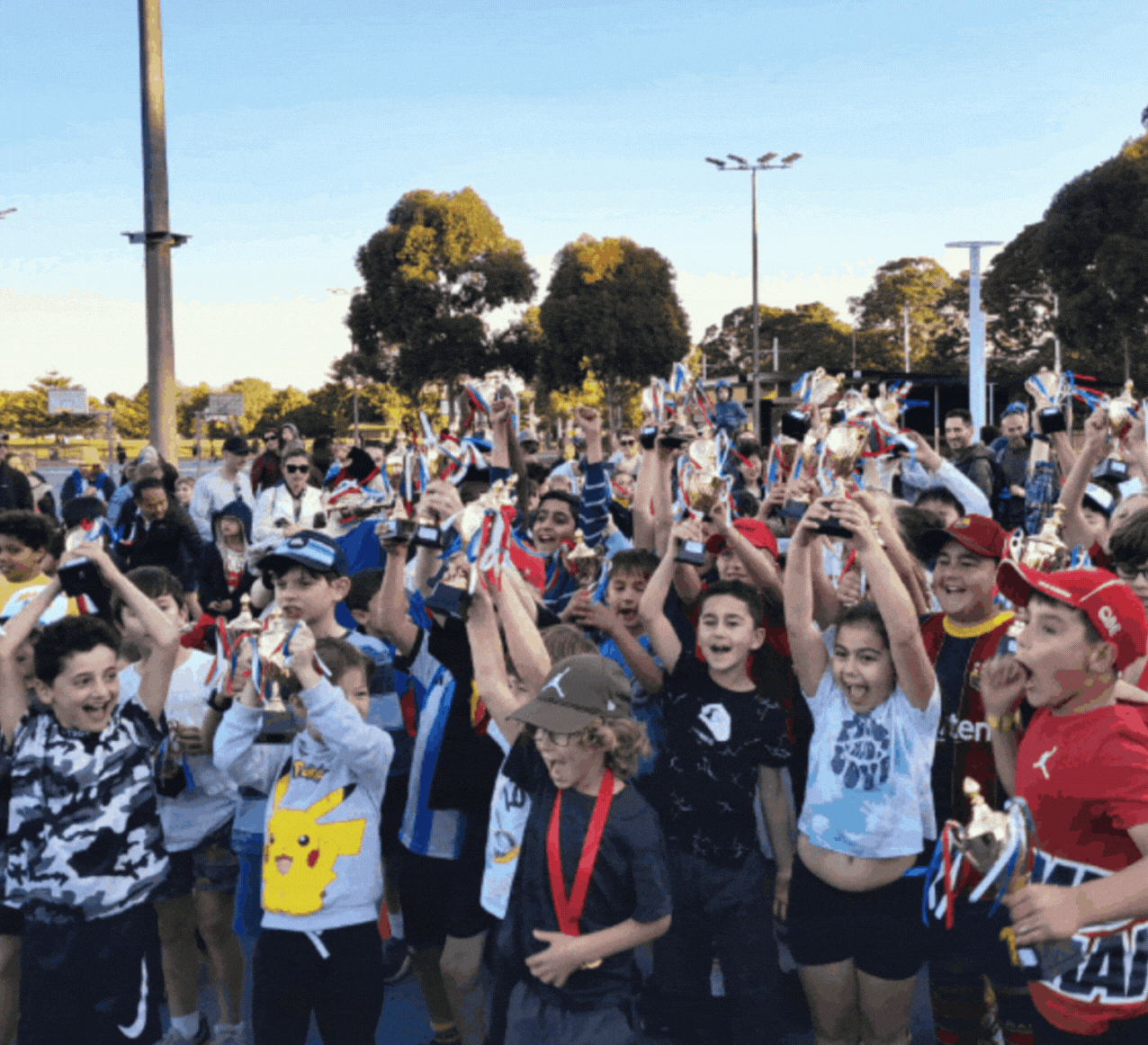 Kids having fun on the handball school program